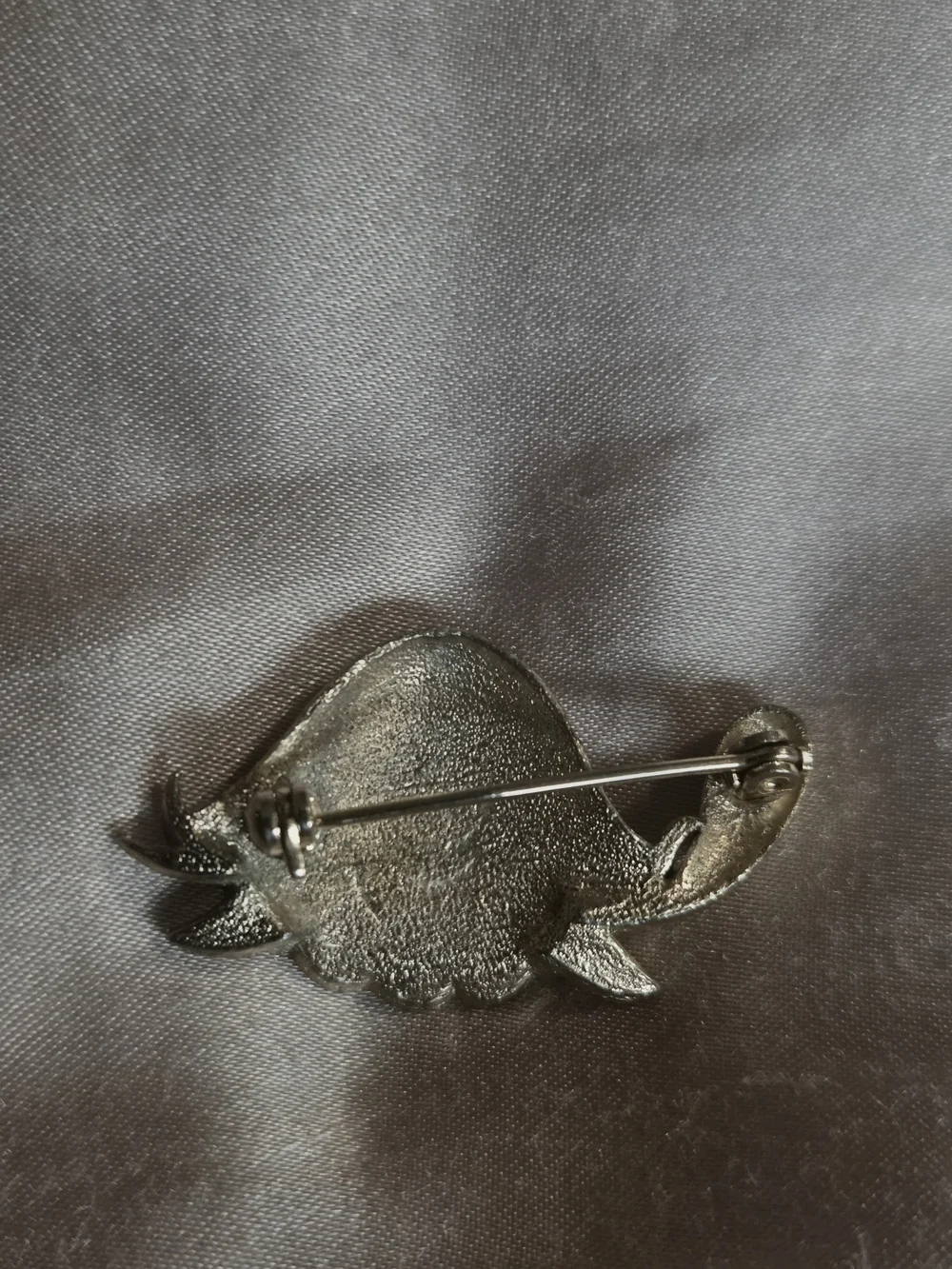 Vintage Goldtone Texture Turtle Brooch Pin